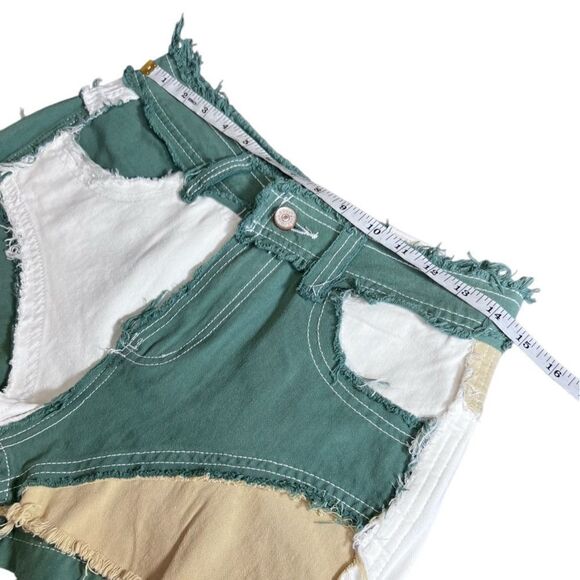 Potili High Waisted Distressed Color Block Denim Shorts size 8 - Picture 12 of 14